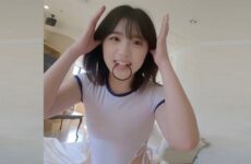 JAV HD FC2-PPV-3393451 [Uncensored] Natsuki's white leotard was an angel! I brushed her hair and stuffed her mouth full 