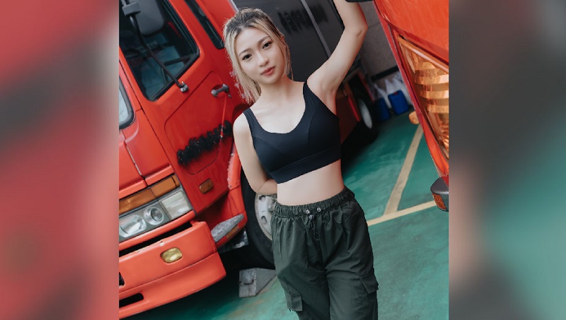 JAV HD FC2PPV 4801392 [50% Off For 2 Weeks!] Continuous Squirting Orgasms, This Sensitive Girl Aspiring To Be A Firefighter. "Don’t Stop, Let It All Out," She Begs While Convulsing. Her Love Juices Flood With Intense Thrusts, And Her Tight Body Is Covered In Thick Cum! 